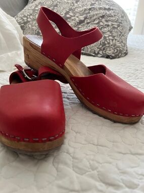 Red Suede Wooden Clog Sandals with Swedish Flag Insole